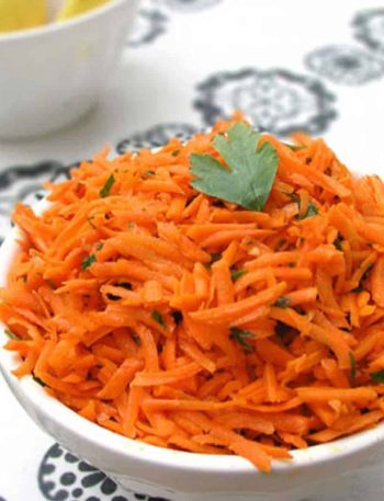 Moroccan Raw Carrot Salad