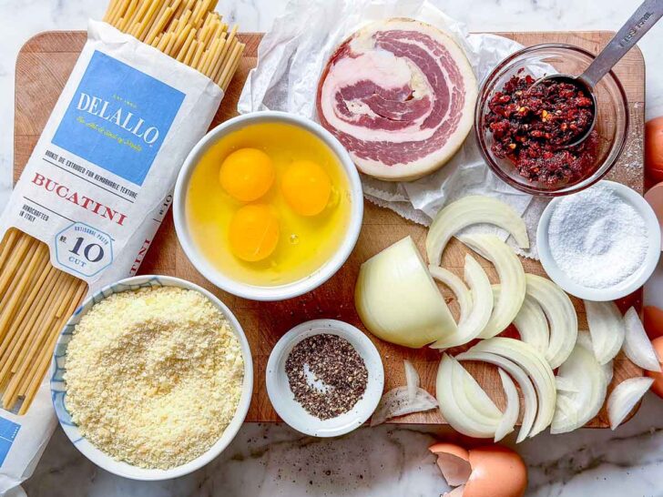 What are the ingredients in Chili Crisp Carbonara?