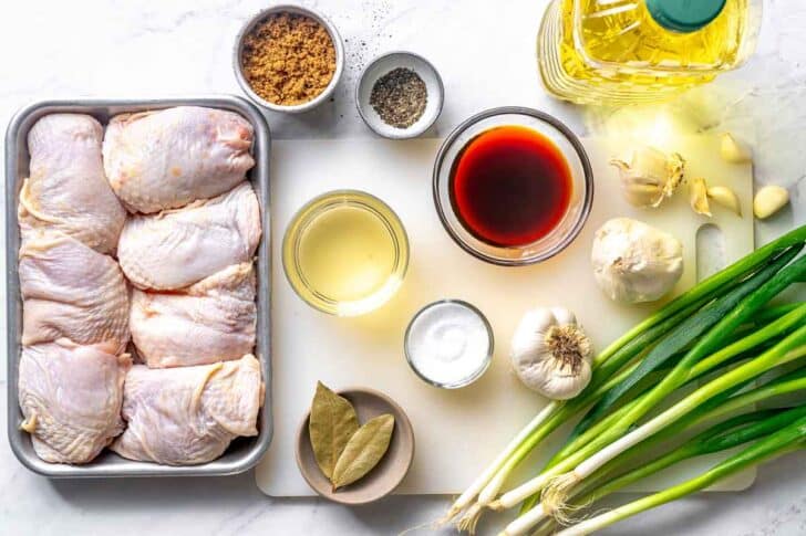 What are the Filipino Chicken Adobo recipe ingredients?